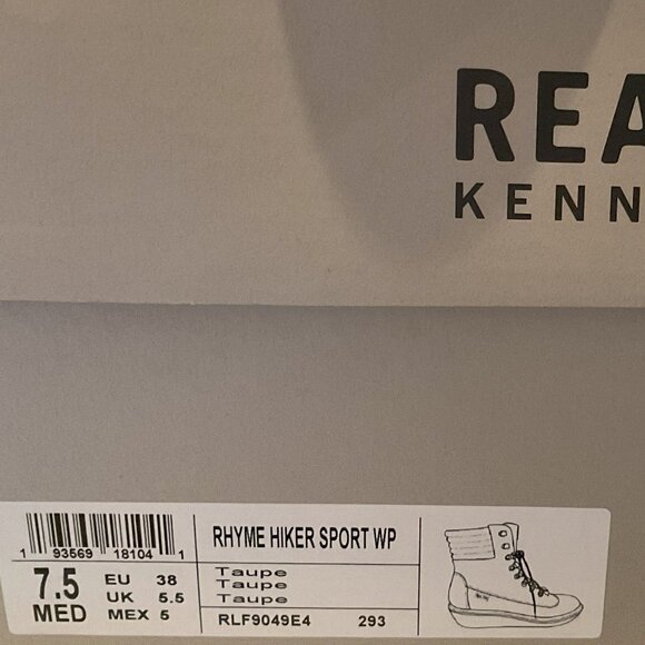 Kenneth Cole Reaction Rhyme Hiker - Picture 1 of 6